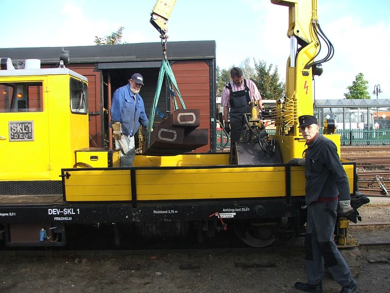 2009-09-30, Museumsbahn Weichenbau09.JPG